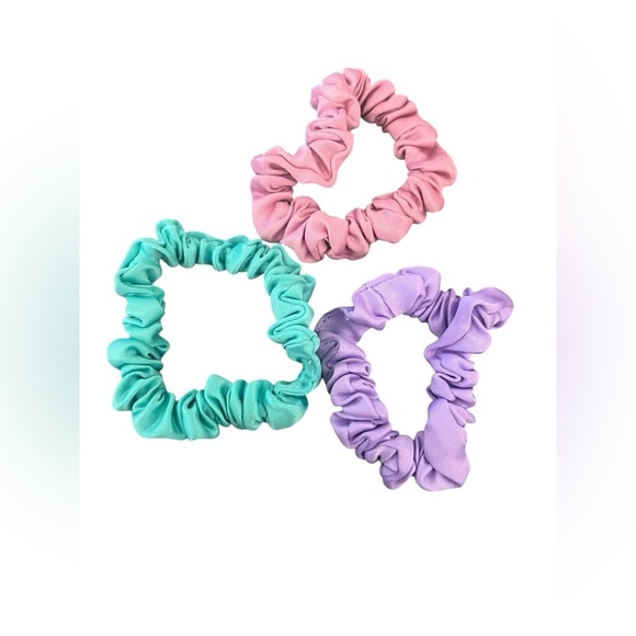 GUCCI Scrunchies in Drawstring Bag - Picture 2 of 7